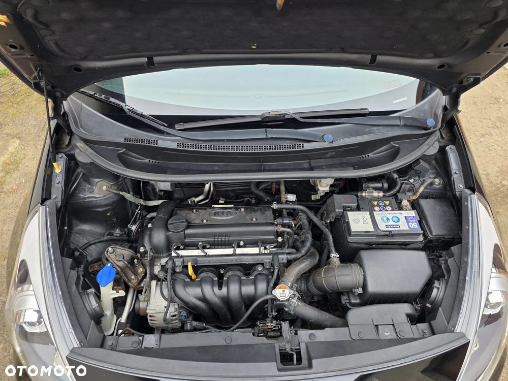 Kia Rio 1.4 Dream Team Edition - 26