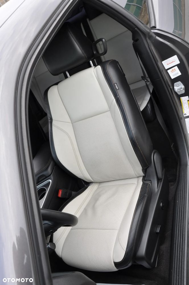 Dodge Challenger - 18