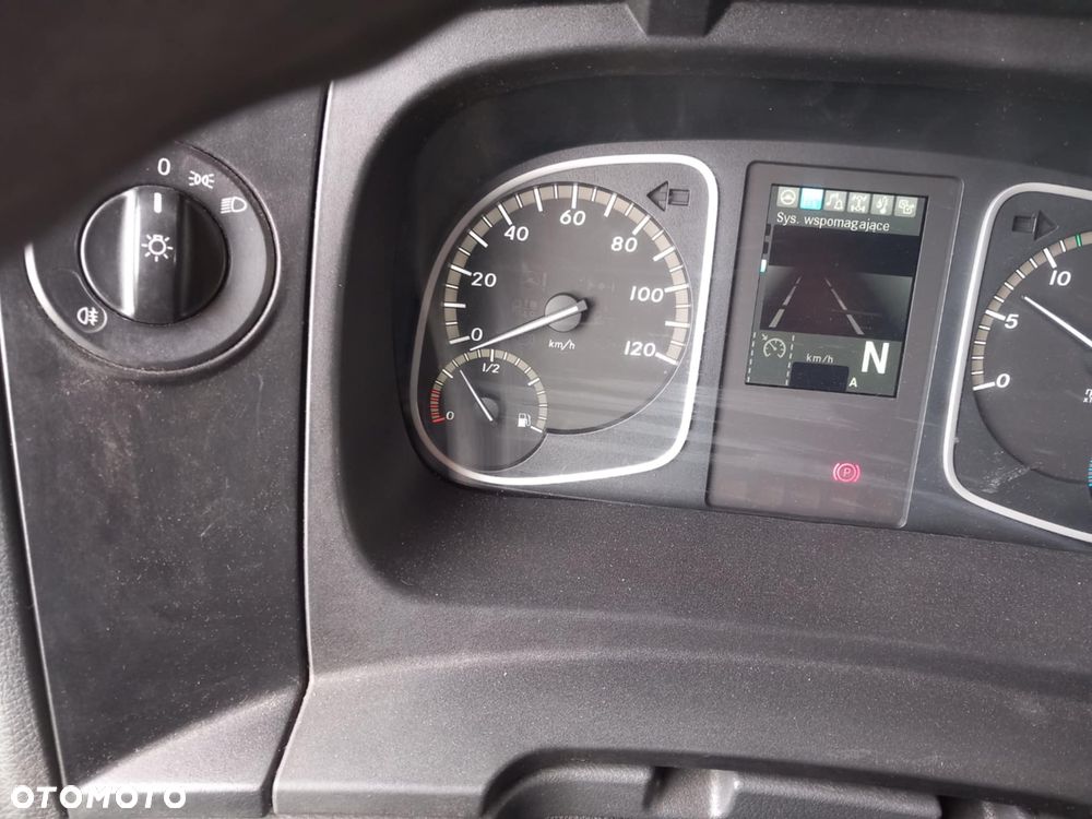 Mercedes-Benz Atego 818 - 12