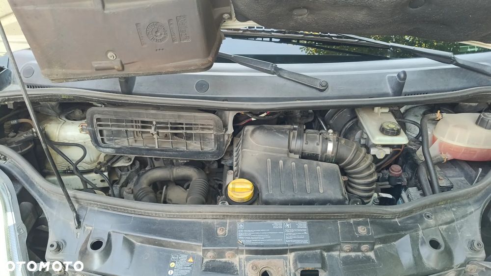 Renault Trafic II - 14