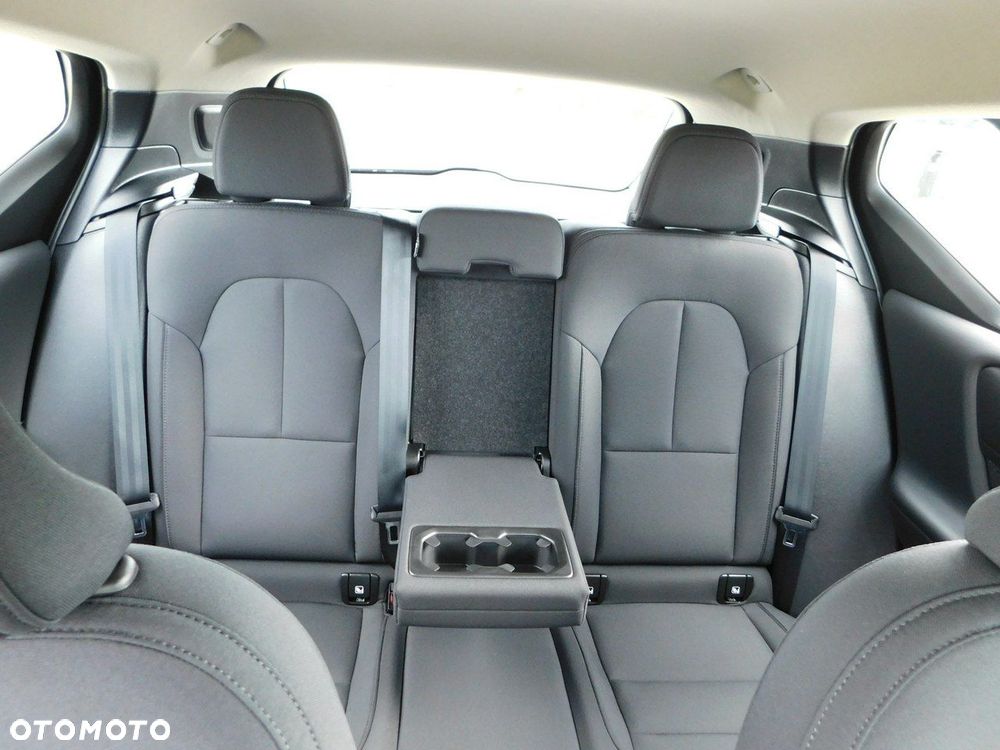 Volvo XC 40 D3 Momentum Pro - 12
