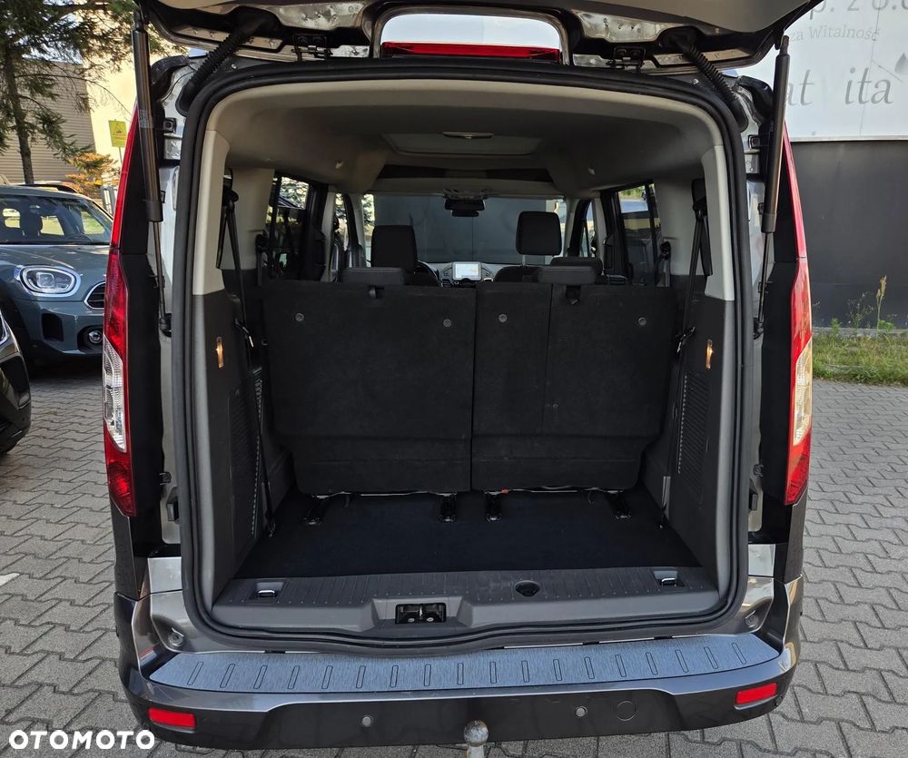 Ford Tourneo Connect Grand - 18