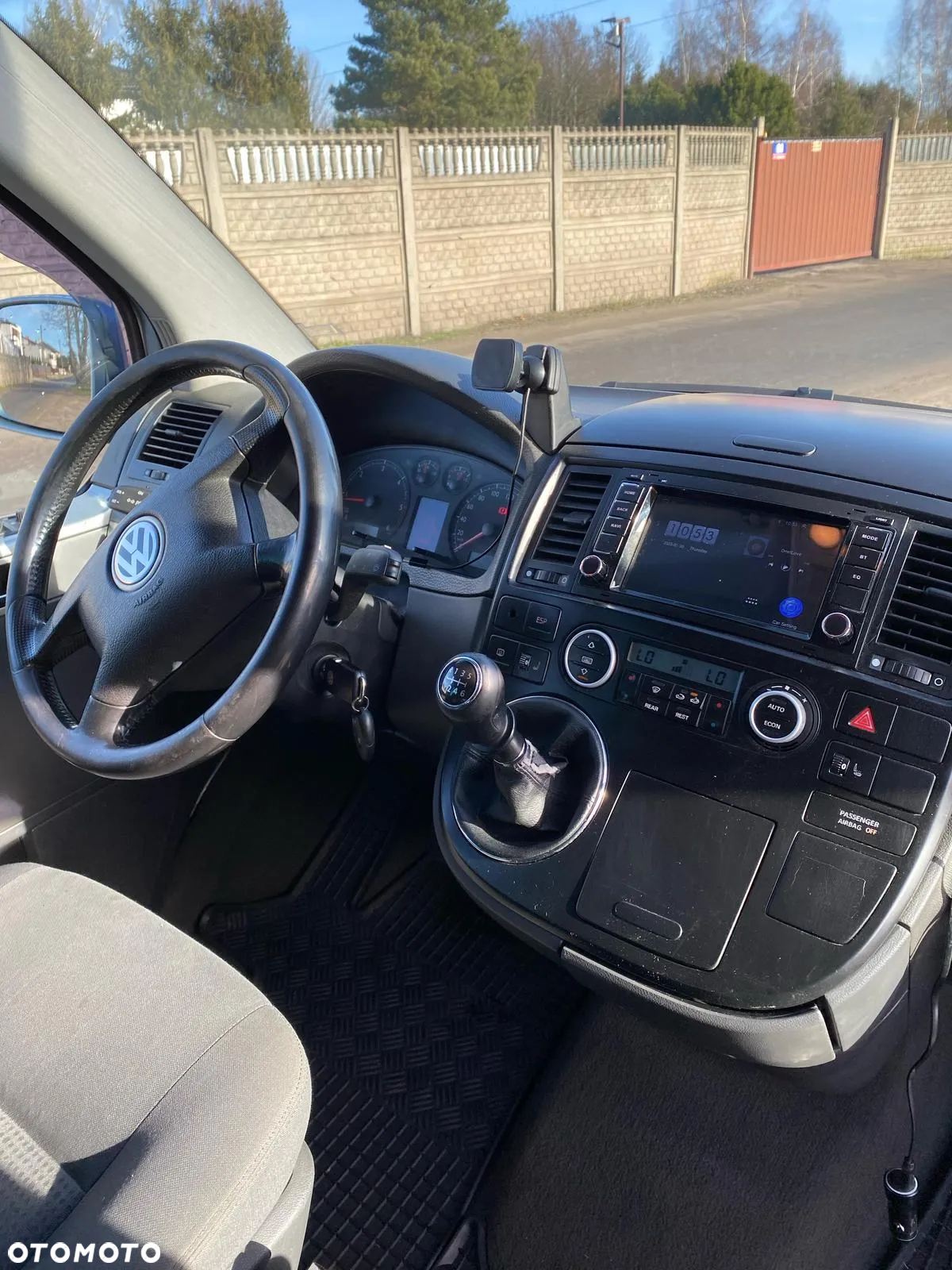 Volkswagen Multivan - 6