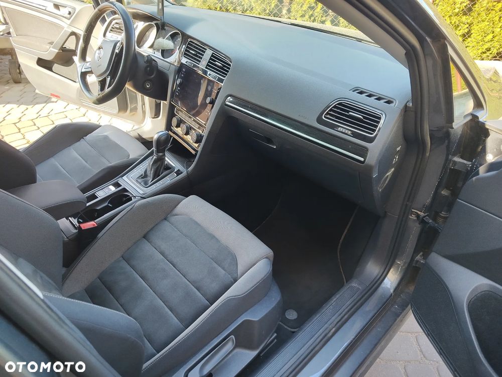 Volkswagen Golf 1.5 TSI BlueMotion ACT DSG Comfortline - 6