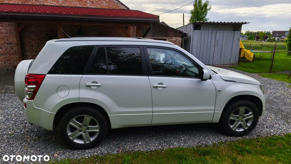 Suzuki Grand Vitara 1.9 DDiS - 6