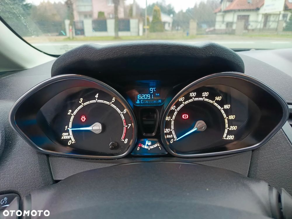 Ford Fiesta 1.0 EcoBoost Titanium - 25