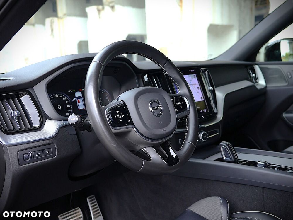 Volvo XC 60 - 32