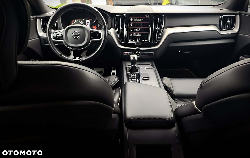 Volvo XC 60 D4 R-Design - 20