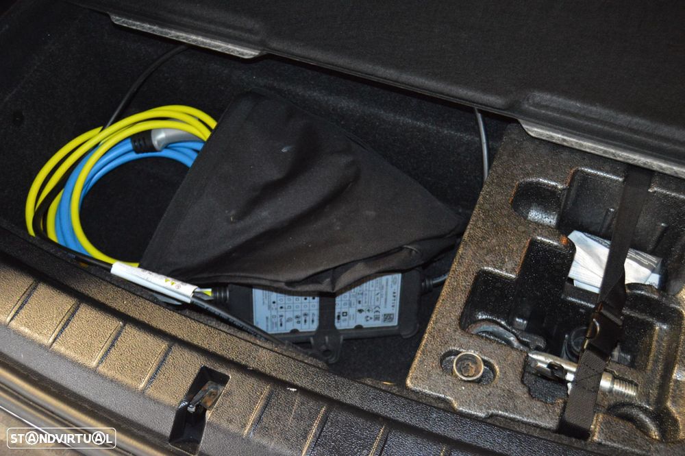 BMW X1 25 e xDrive - 29