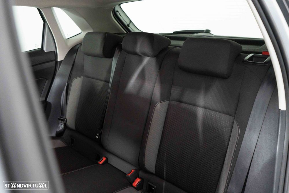 VW Polo 1.0 TSI Urban DSG - 11
