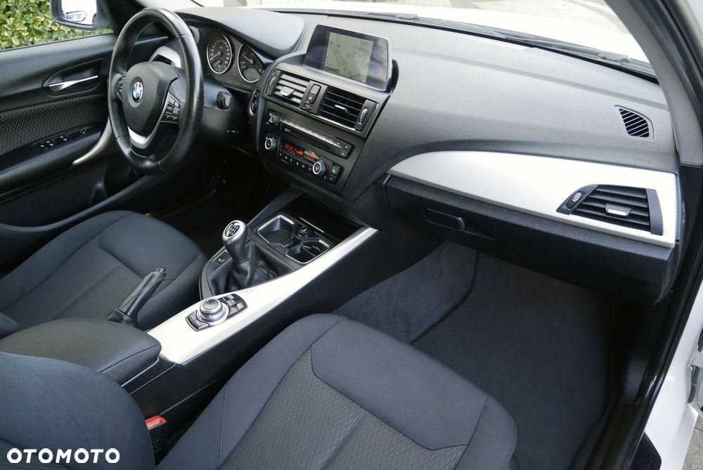 BMW Seria 1 118d DPF Edition Sport - 17