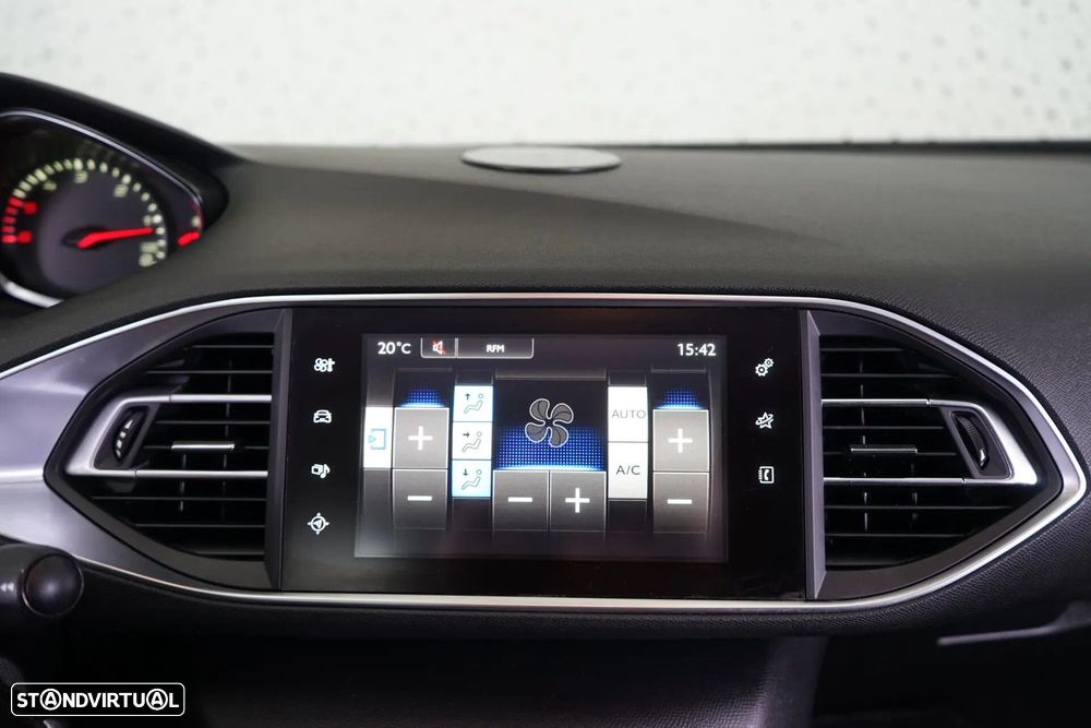 Peugeot 308 SW 1.6 BlueHDi Style - 30