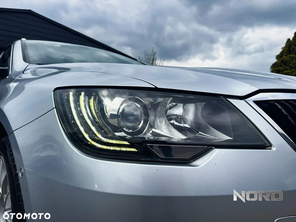 Skoda Superb 2.0 TDI Elegance - 10