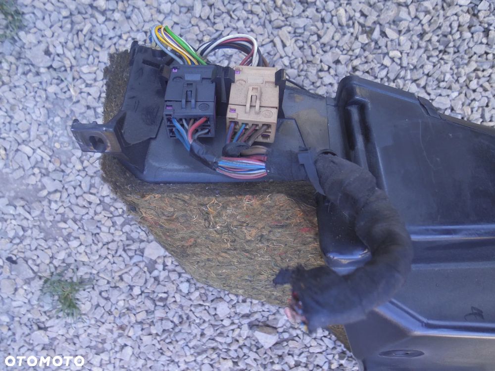 AUDI A4 B5 AVANT KOMBI SUBWOOFER GŁOŚNIK BOSE 8D9035381B - 8