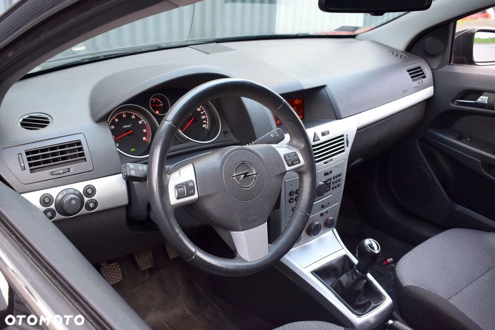 Opel Astra 1.4 Edition 111 Jahre - 15