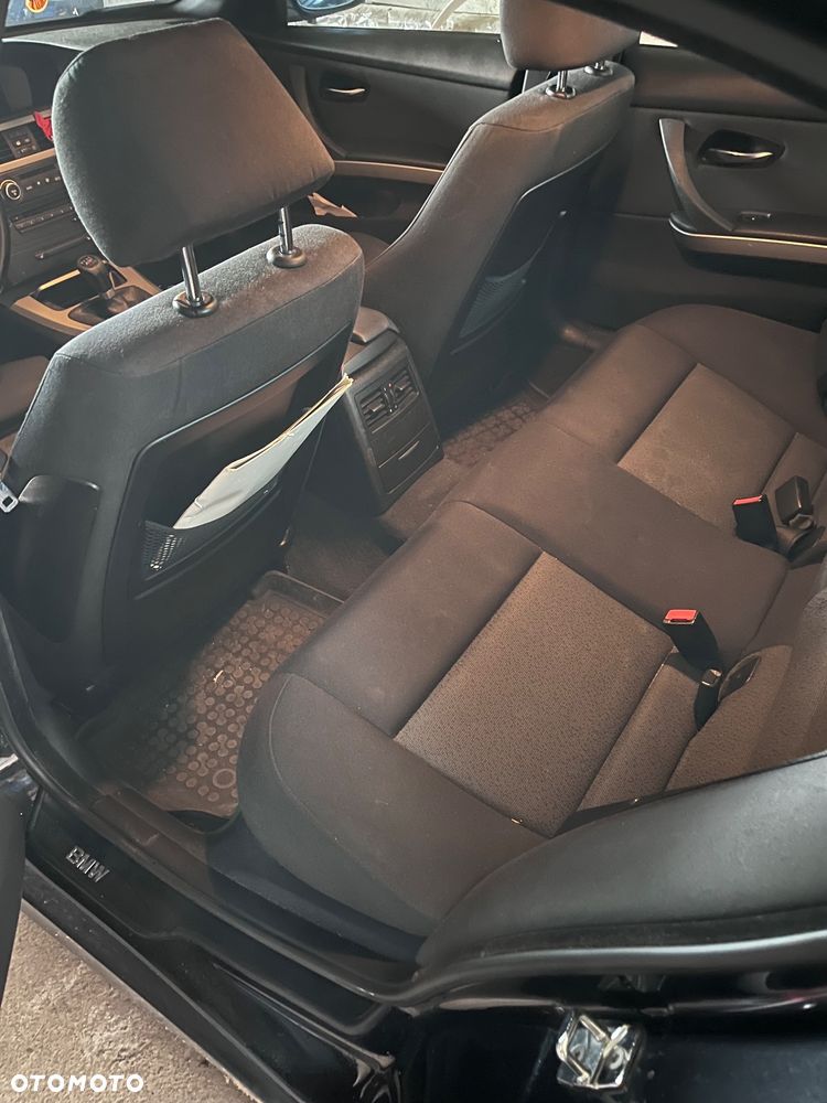 BMW Seria 3 320d - 12