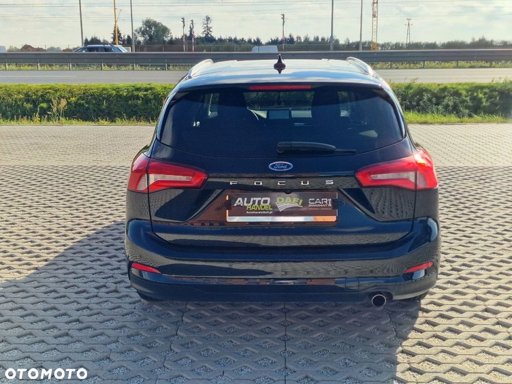 Ford Focus SW - 36