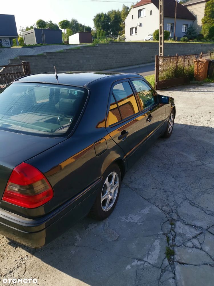 Mercedes-Benz Klasa C - 2