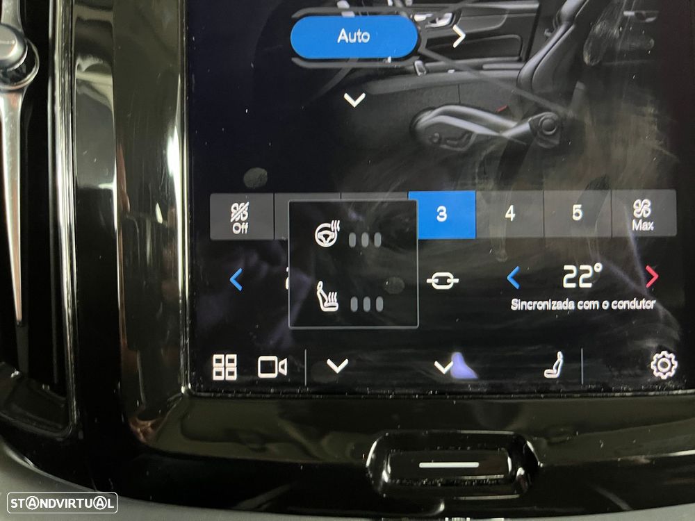 Volvo XC 60 2.0 B4 R-Design Geartronic - 38