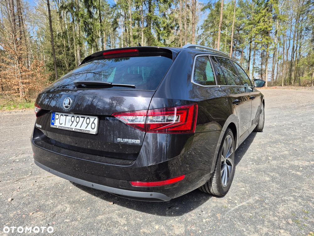 Skoda Superb 2.0 TDI L&K DSG - 5