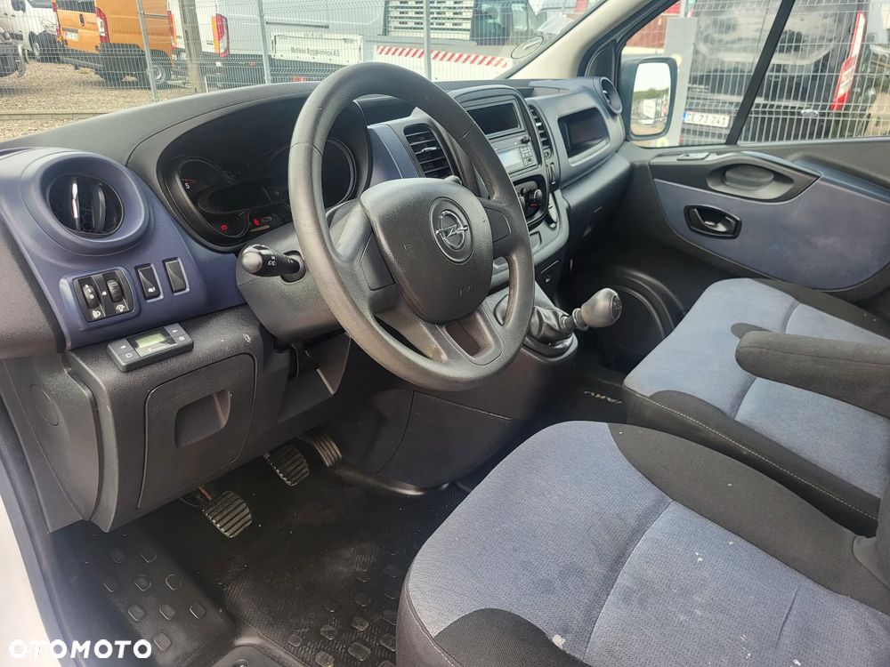 Opel Vivaro - 18