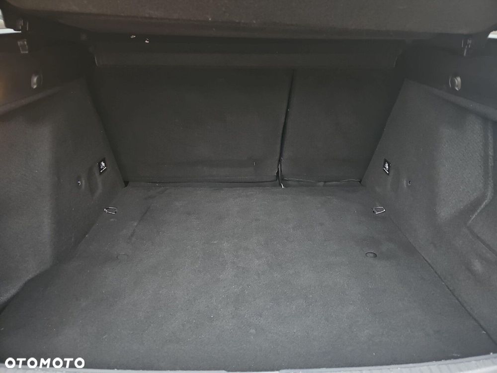 Dacia Duster 1.0 TCe SL Celebration - 16