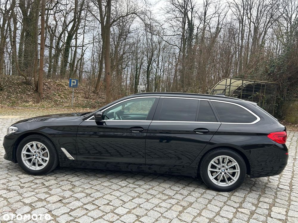 BMW Seria 5 530d xDrive Sport Line - 9