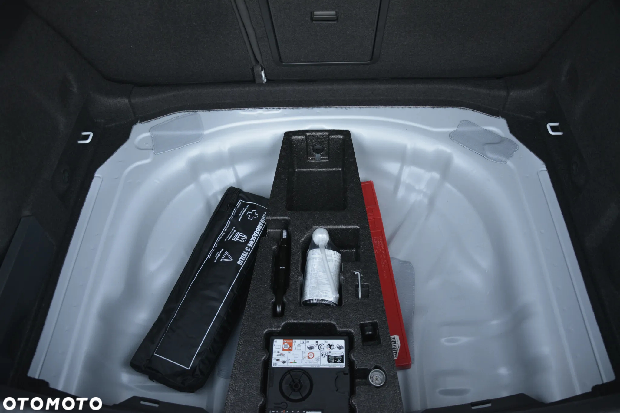 Cupra Leon 1.5 eTSI DSG - 25