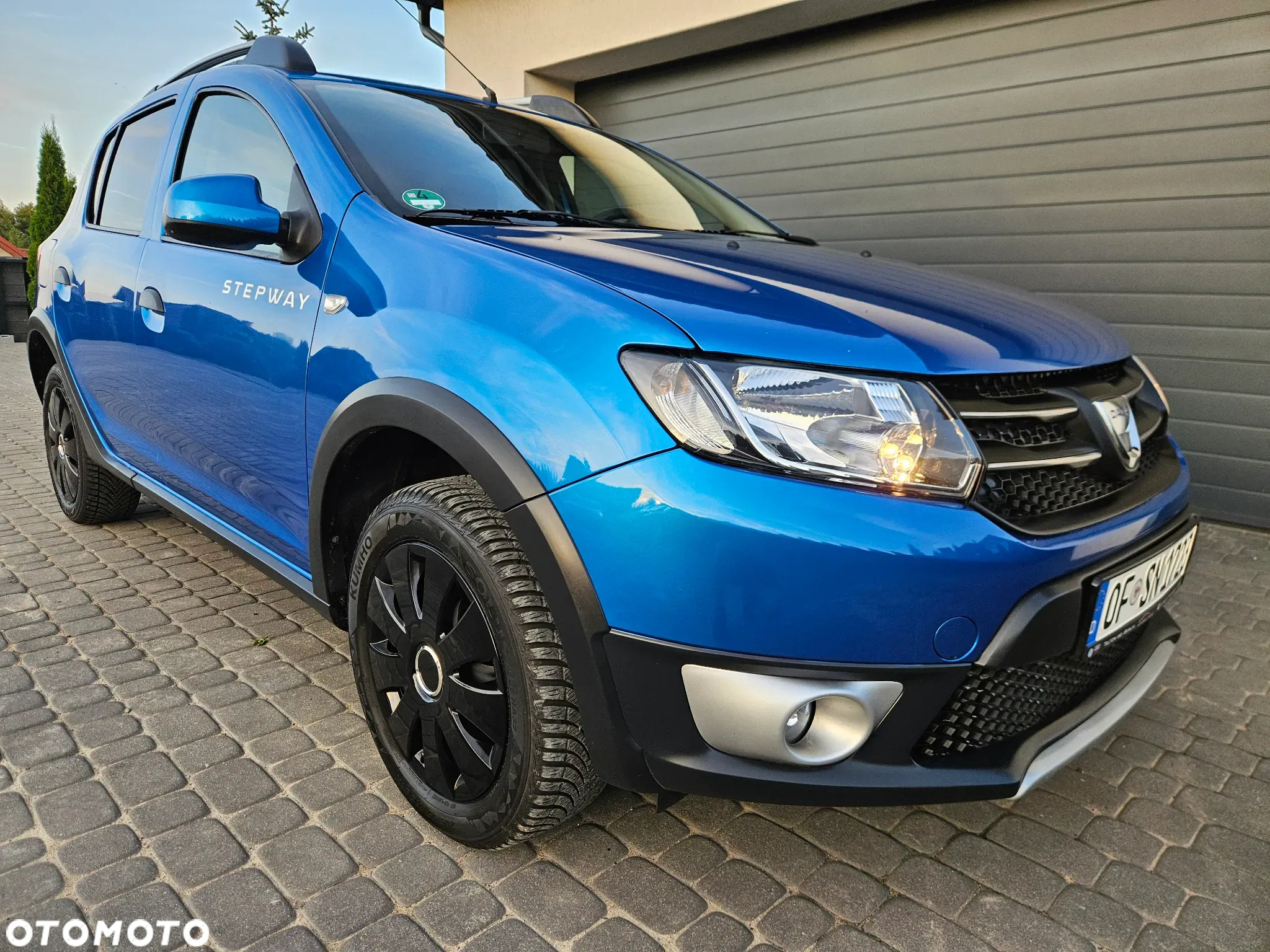 Dacia Sandero TCe 90 S&S Celebration - 4