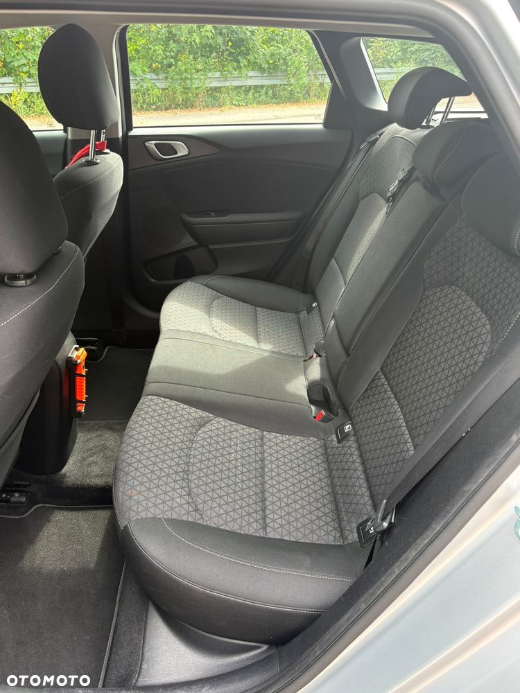 Kia Ceed 1.6 CRDi SCR M DCT - 7