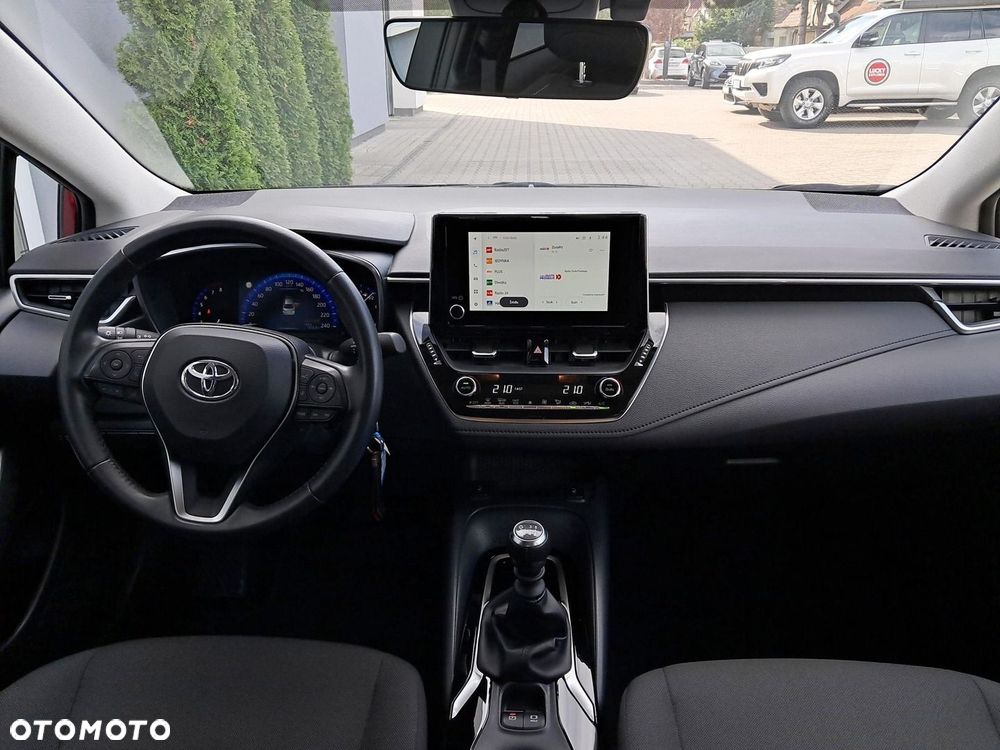 Toyota Corolla - 23