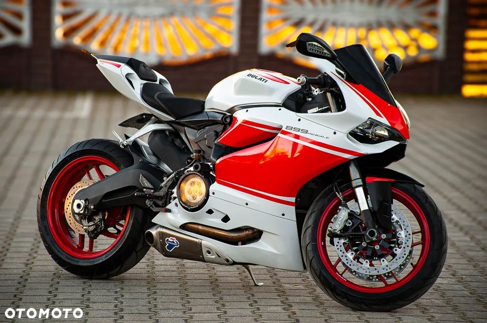 Ducati Panigale 899 - 1