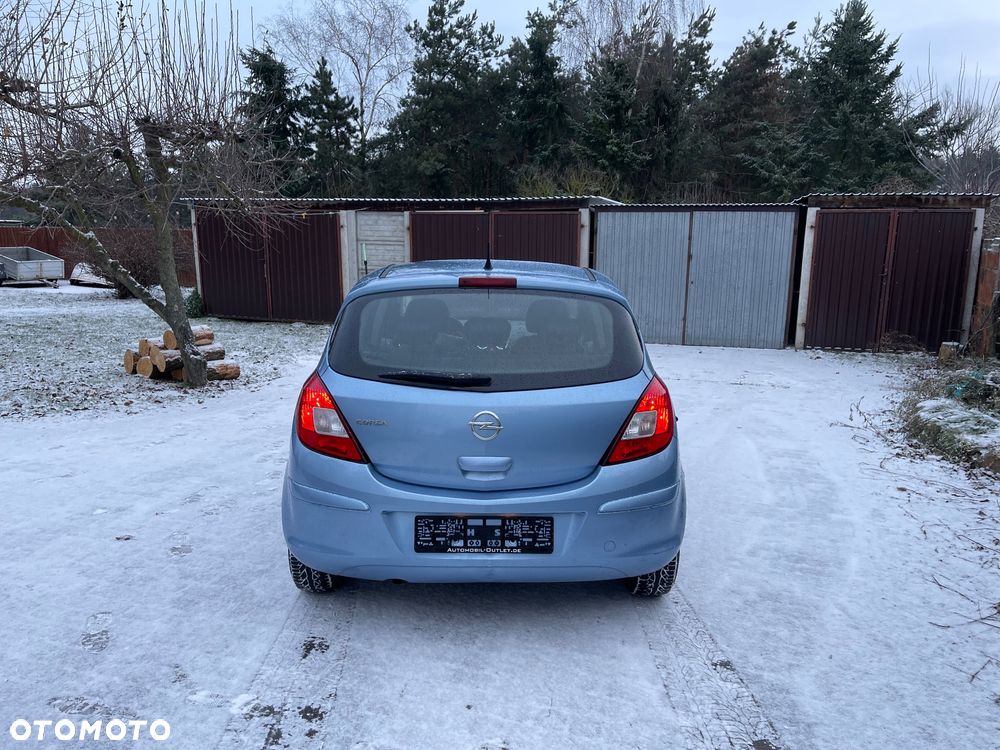 Opel Corsa 1.2 16V Essentia - 5