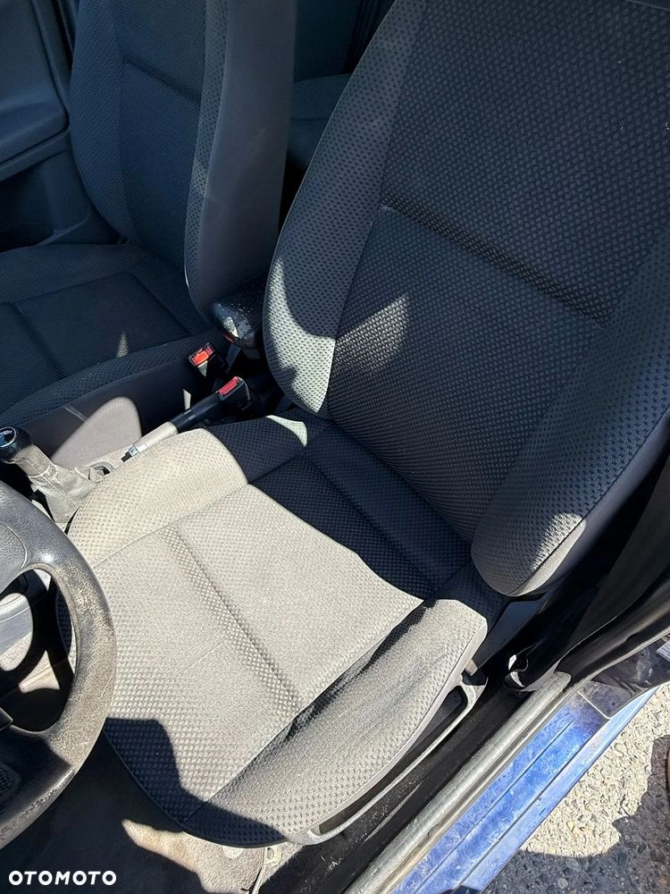 Volkswagen Polo 1.4 Basis - 6