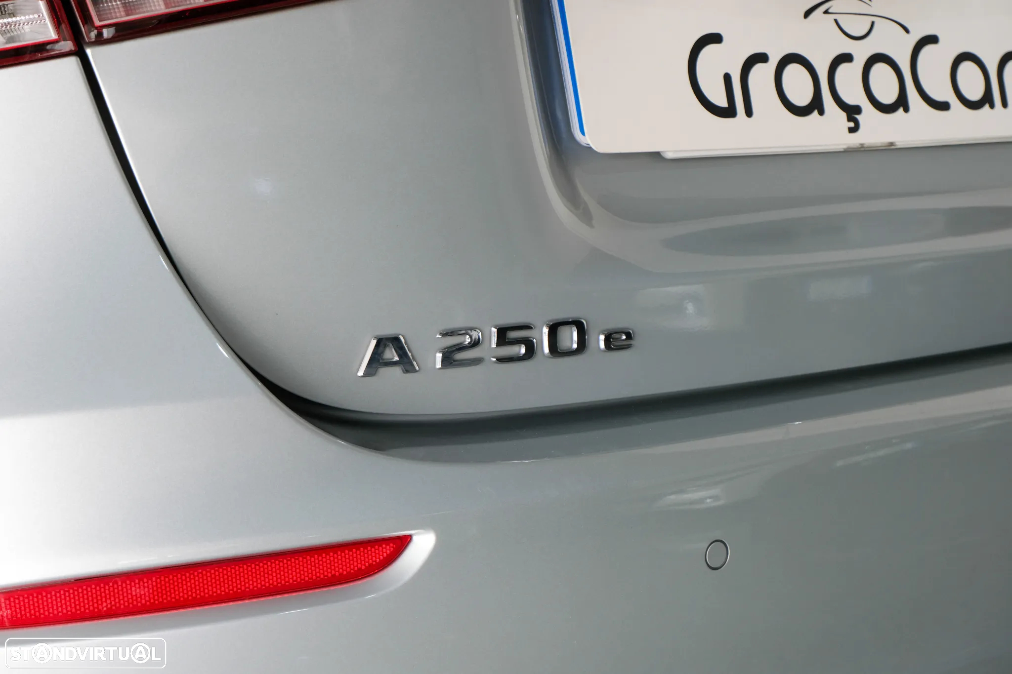 Mercedes-Benz A 250 e Progressive - 9