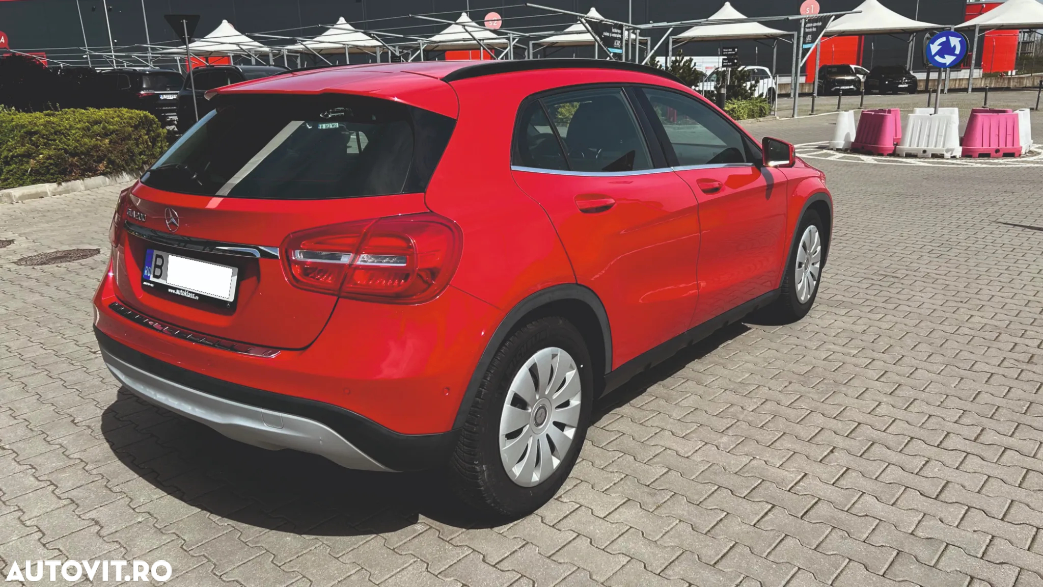 Mercedes-Benz GLA - 6