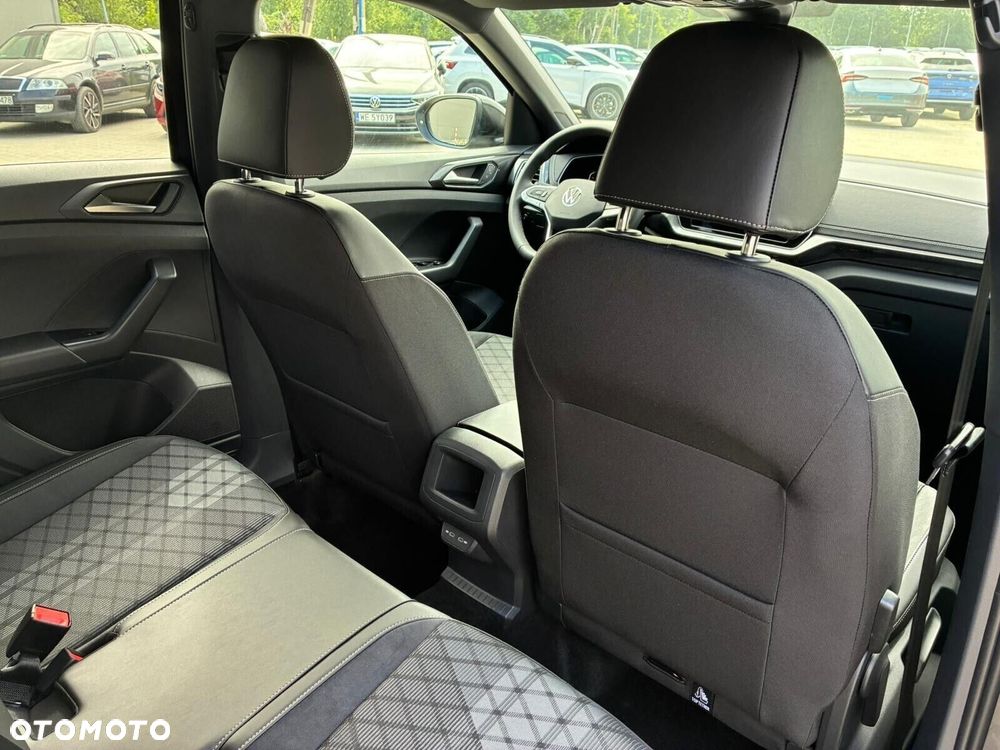 Volkswagen T-Cross - 25