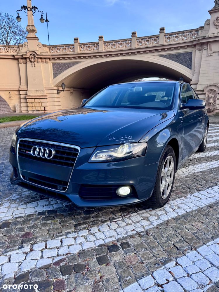 Audi A4 Limousine - 3