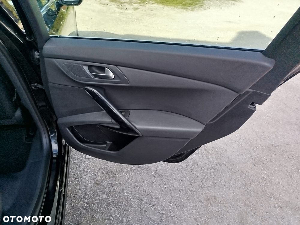 Peugeot 508 BlueHDi 180 EAT6 Stop&Start GT - 27