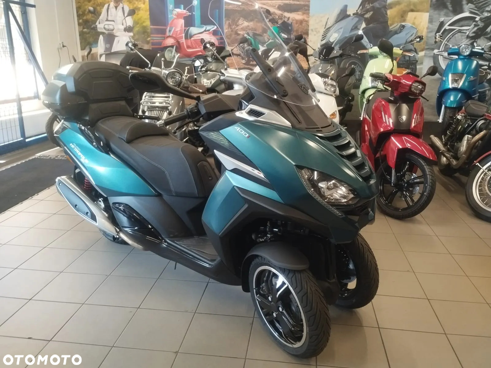 Peugeot Metropolis - 2