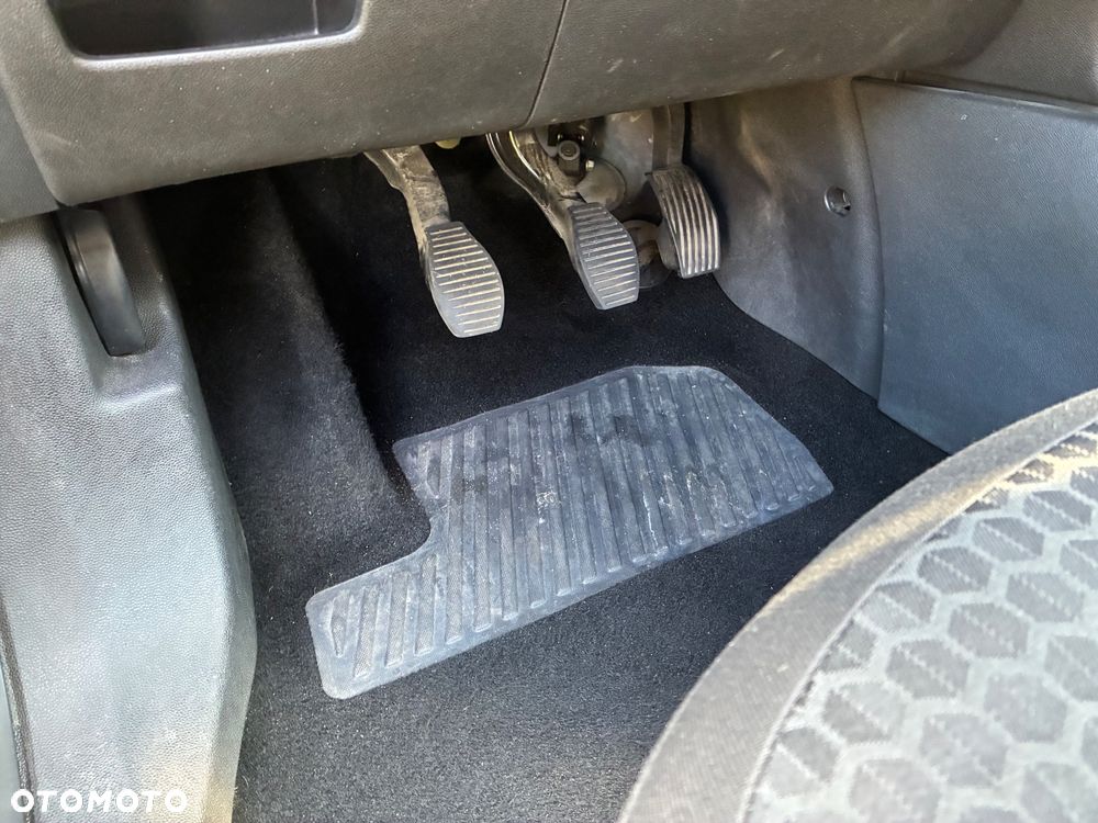Opel Corsa 1.4 Enjoy - 6
