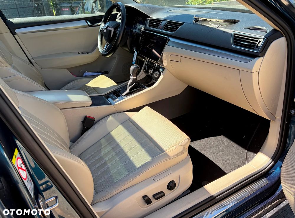 Skoda Superb 1.8 TSI DSG SportLine - 16
