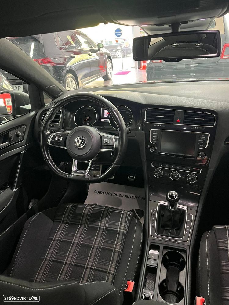 VW Golf 2.0 TDI GTD - 7