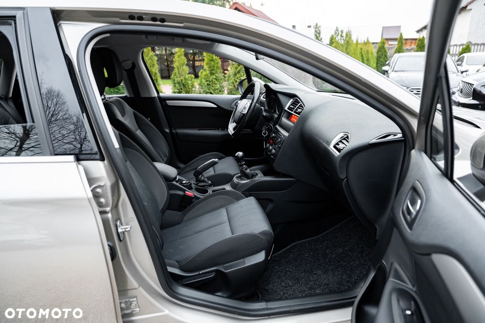 Citroën C4 e-HDi 110 Selection - 22