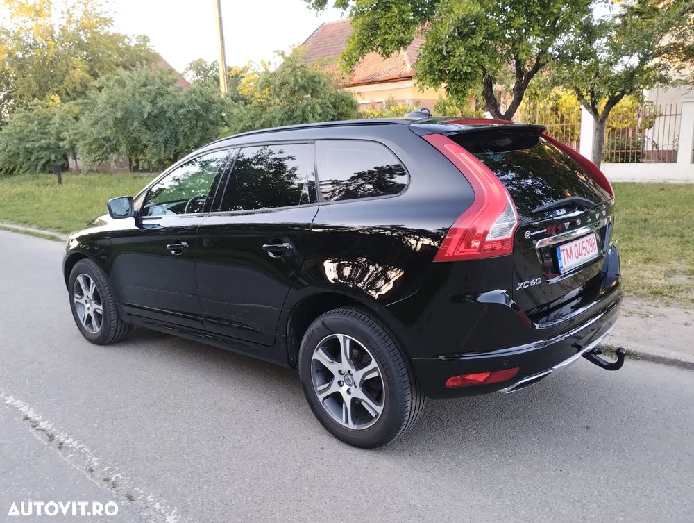Volvo XC 60 D4 AWD Geartronic Summum - 3