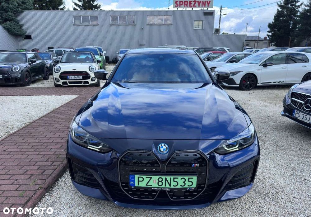 BMW i4 - 2