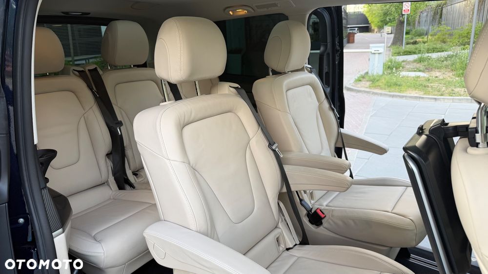 Mercedes-Benz Klasa V 300 d 4-Matic Avantgarde 9G-Tronic (d³ugi) - 11