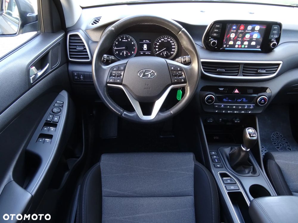 Hyundai Tucson 1.6 GDi 2WD Select - 29
