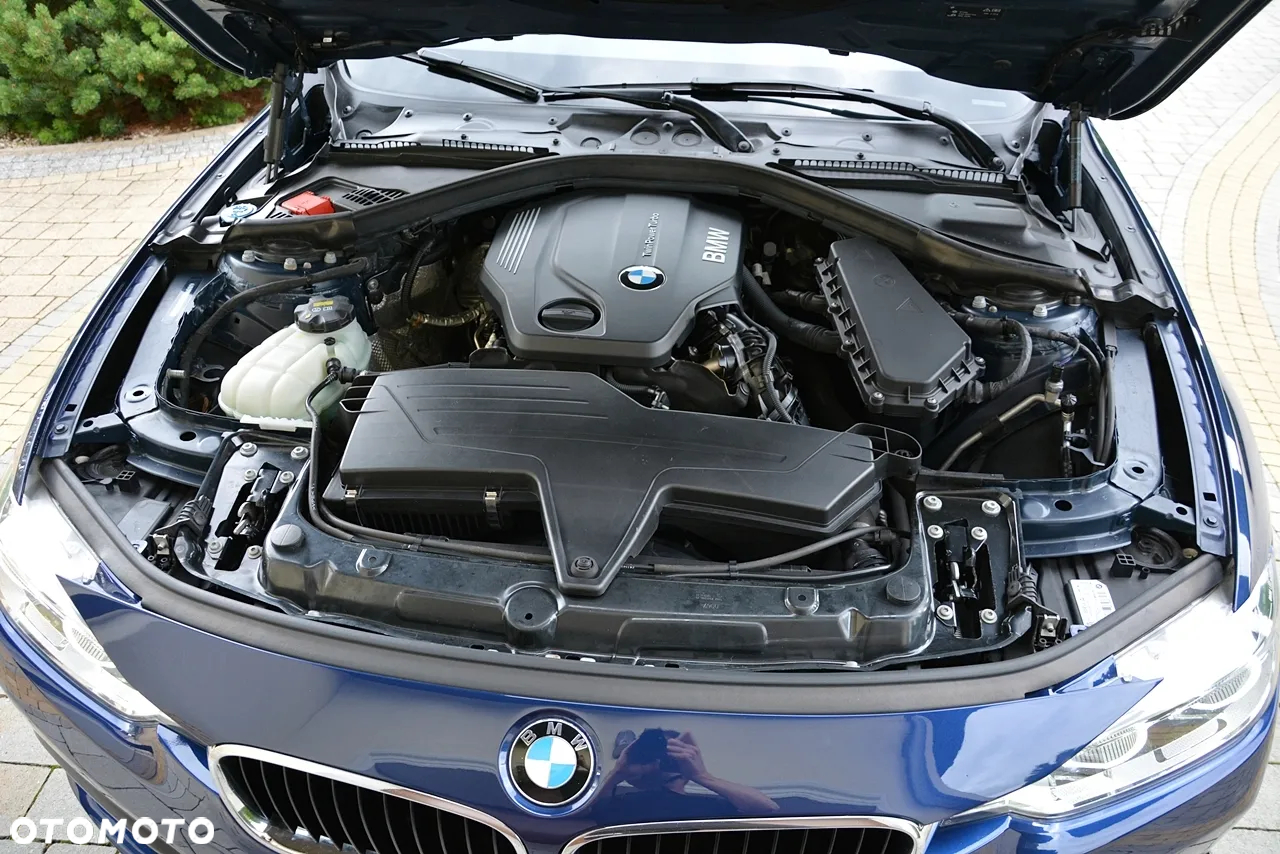 BMW Seria 3 320d - 31
