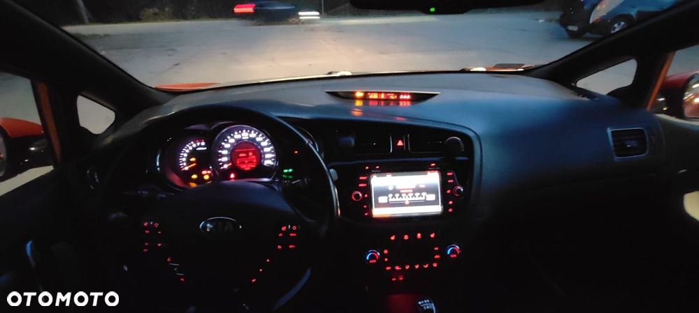 Kia ProCeed 1.4 L - 16